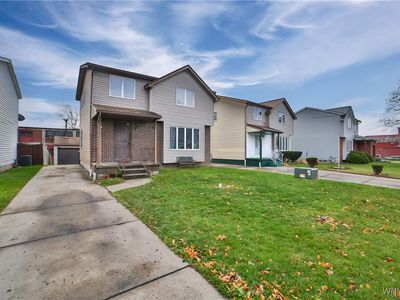 47 John Paul Ct, Buffalo, NY, 14206