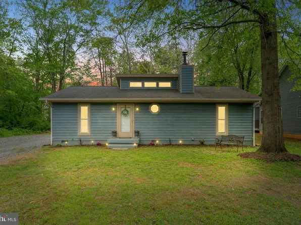 1912 Lakeview Pkwy, Locust Grove, VA 22508
