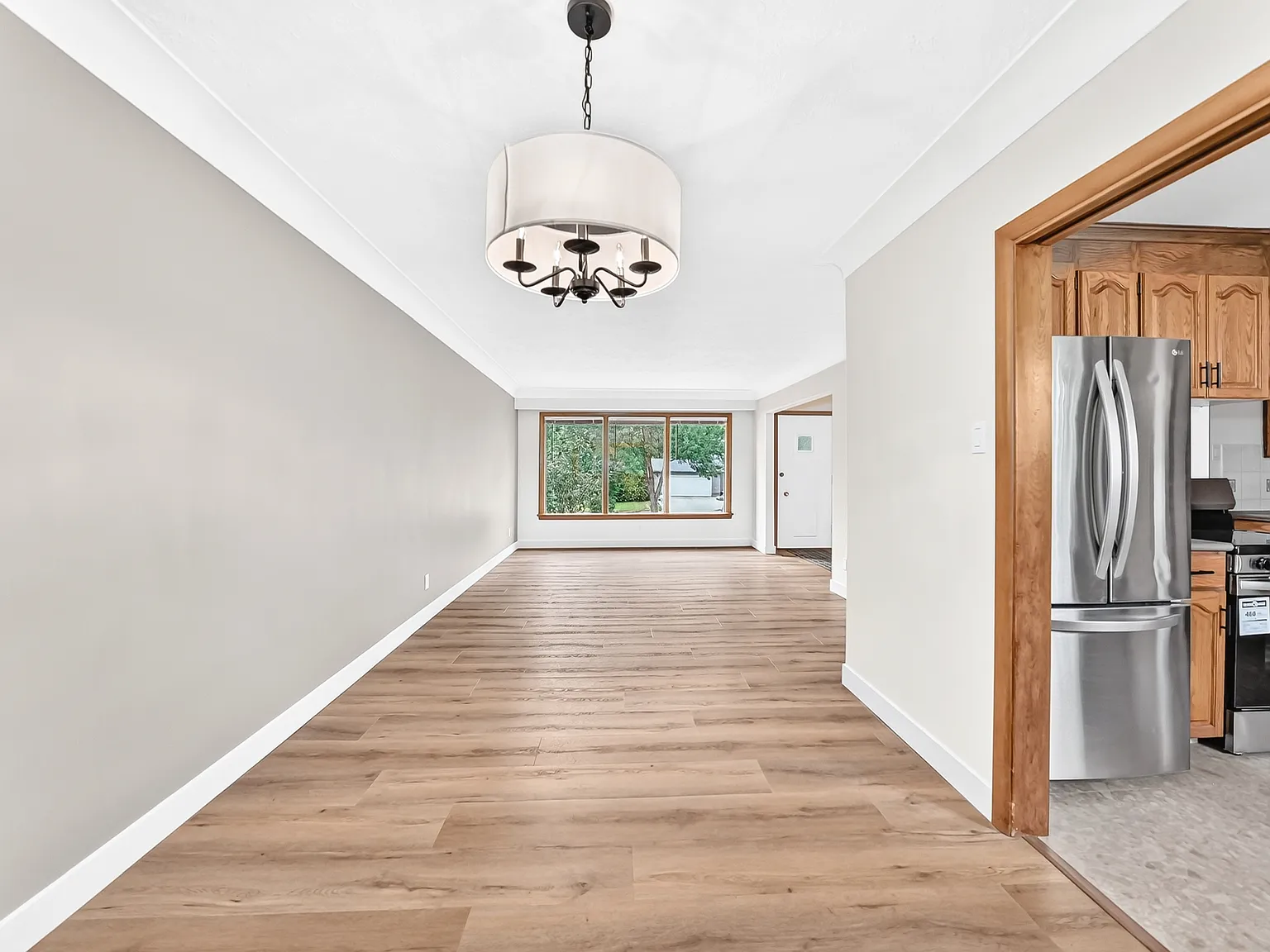 211 Strathmillan Road - 1 — Photo 3