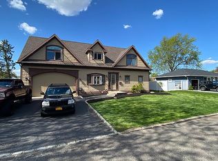 39 Lincoln Rd, Patchogue, NY 11772