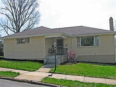 1st image of 711 E Brady St