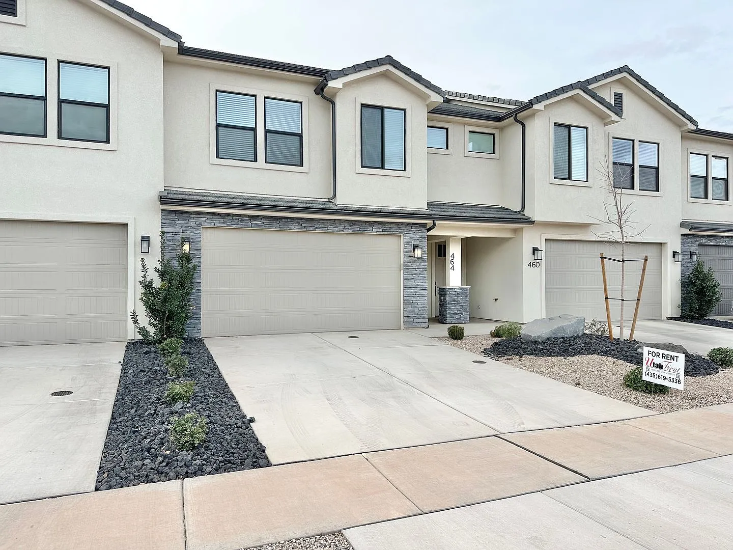 4 bedroom, 2.5 bathrooms Home! — Photo 3