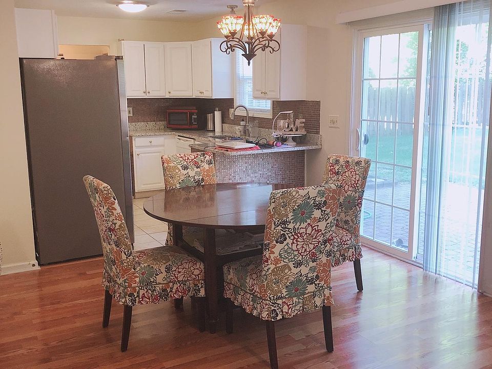2nd image of 1112 Benjamin Ln