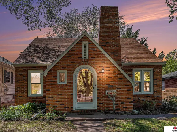 3253 D St, Lincoln, NE 68510