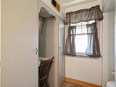 525 Oakland Ave — Photo 10