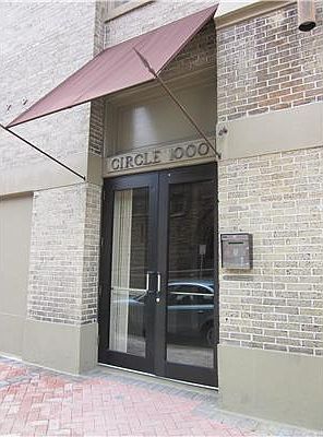 2nd image of 1000 Saint Charles Ave #Phl