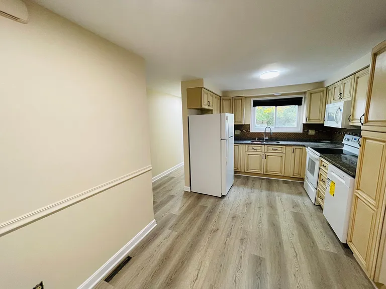 157 Fairgreen Dr #RIGHT — Photo 8