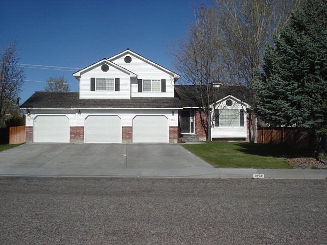 1st image of 2742 County Cork Ln
