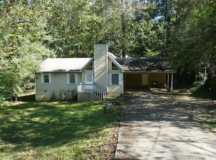 6263 Oak Leaf Dr, Flowery Branch, GA 30542