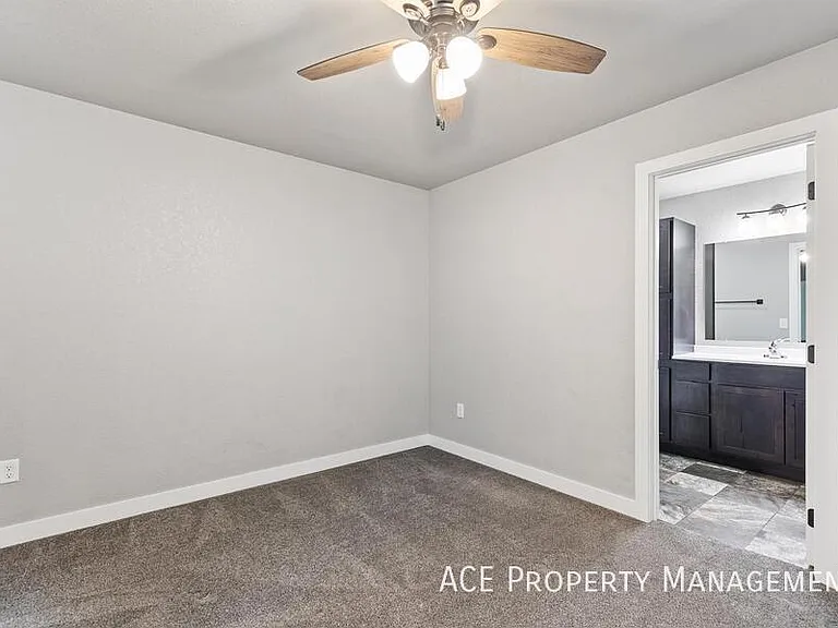 640 Bomber Way — Photo 9