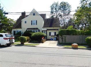 2594 Grand Ave, Baldwin, NY 11510