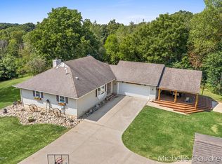 10775 Montcalm Ave SE, Freeport, MI 49325