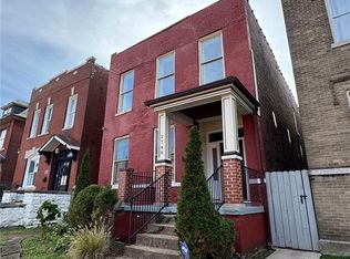 2748 Accomac St, Saint Louis, MO 63104