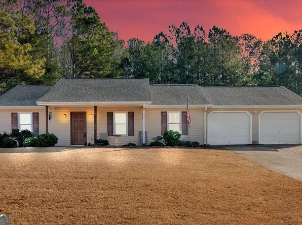 761 Woodwind Dr, Rockmart, GA 30153