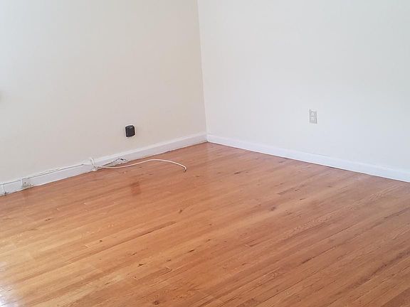4th image of 8642 Little Neck Pkwy Floor 2
