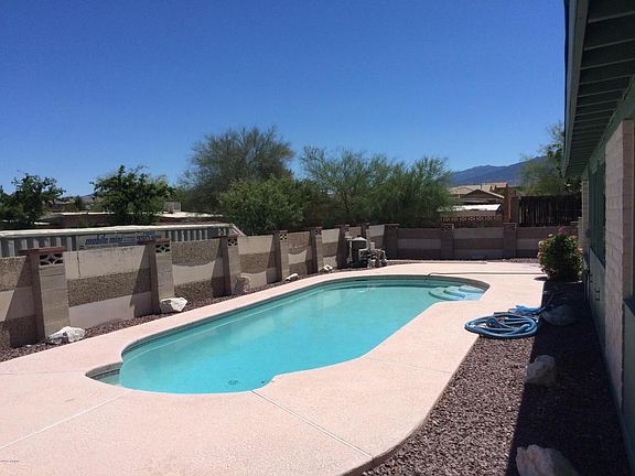 2nd image of 2521 S Marianne Pl