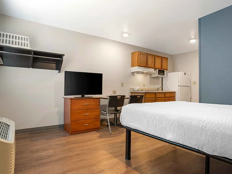 Studio Suite - 1 Full Bed