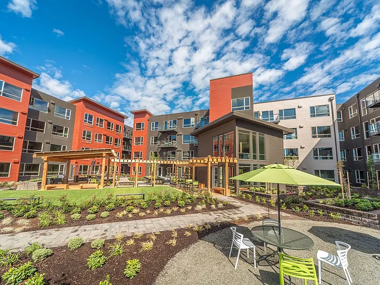 South Block Apartments — Photo 8