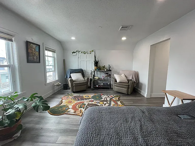 119 Hanover St #3