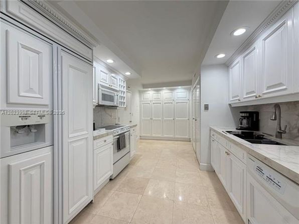 1111 Crandon Blvd #Cu-b1105