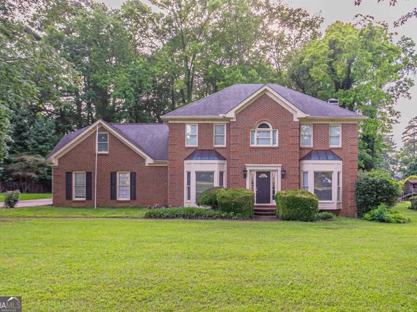214 Jamestown Ave, Jonesboro, GA 30236