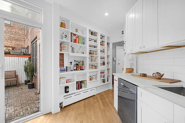 Sold by Compass | media 50