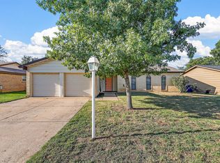 229 E Cunningham Ave, Crowley, TX 76036