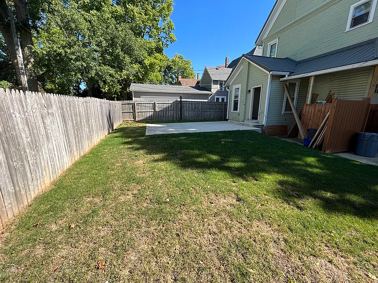 401 N Main St — Photo 18