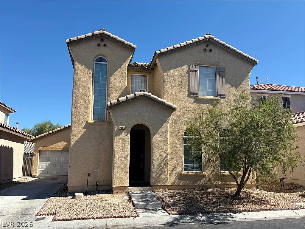 4 bed, 3.0 bath, 2021 sqft, $2,250 — Photo 1