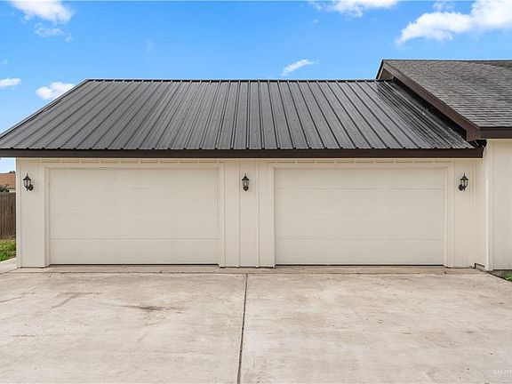4th image of 3602 Cowboy Dr