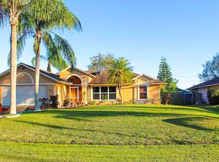 518 SE Ocean Spray Ter, Pt Saint Lucie, FL 34953