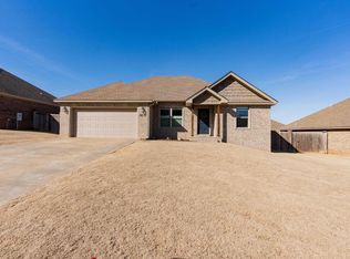 2621 Ridgewood Rd, Searcy, AR 72143