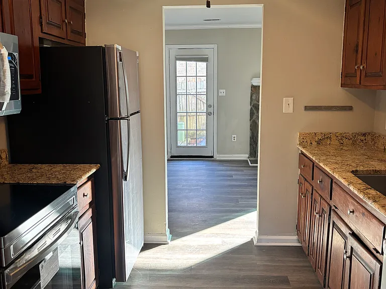 4825 Bay Winds Ct — Photo 3