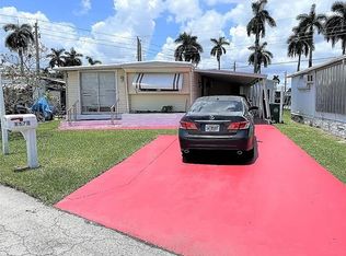 8571 SW 18th Ct, Davie, FL 33324