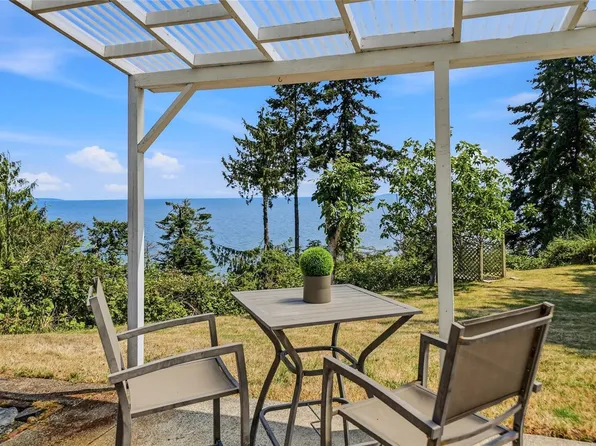 590 Willow St, Parksville, BC V9P 1A5