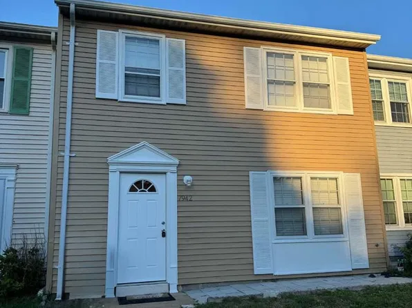 7942 Timarand Ct, Lorton, VA 22079