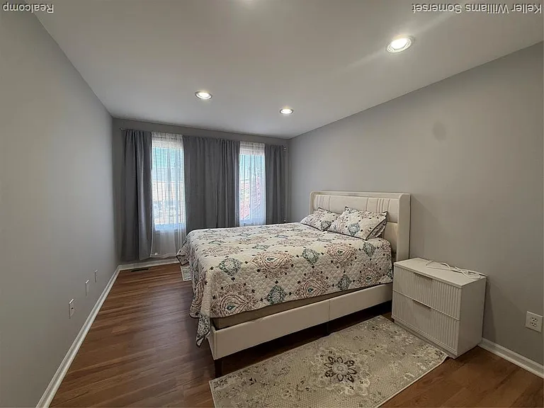 44724 Maryland Ct — Photo 15