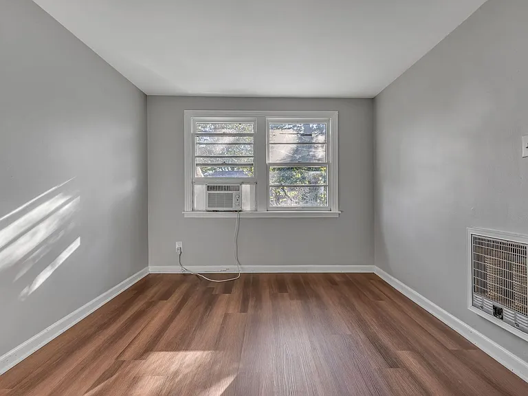 2512 Natchez Trce #B — Photo 3