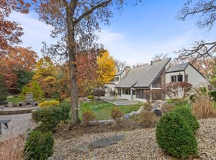 12 Rock Ridge Rd, Barrington, IL 60010