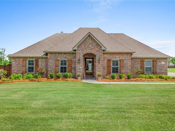 2790 Newberry Station Dr, Lake Charles, LA 70611