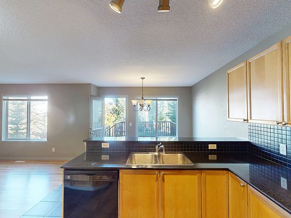 4th image of 191 Cougarstone Ct SW