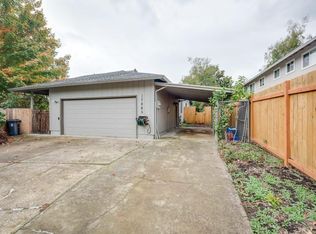 17885 SW Sioux Ct, Tualatin, OR 97062