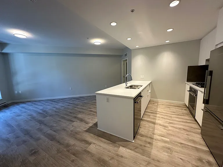 615 Cottonwood Ave #322 — Photo 5