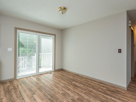 5th image of 155 Hiawassee Ave