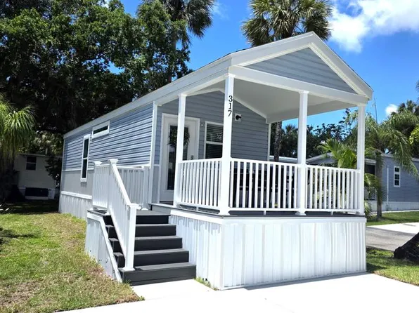 3100 North Rd #317, Naples, FL 34104
