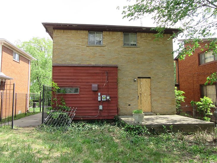 2nd image of 3782 Leslie St