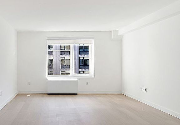3rd image of 445 Gerard Ave #W910