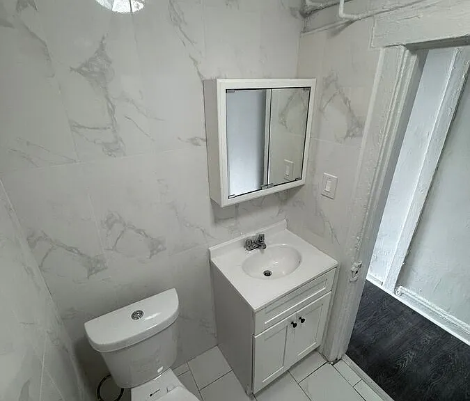 160 Palisade St — Photo 3