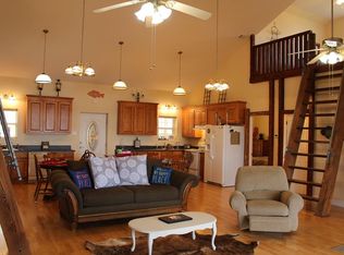 194 Mason Dr, Cobb, GA 31735