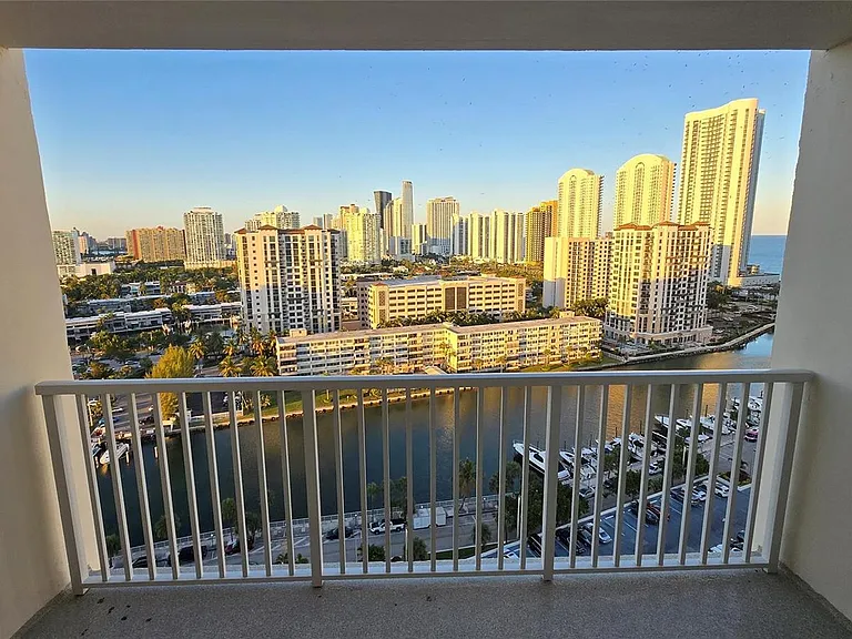 300 Bayview Dr #1911 — Photo 13